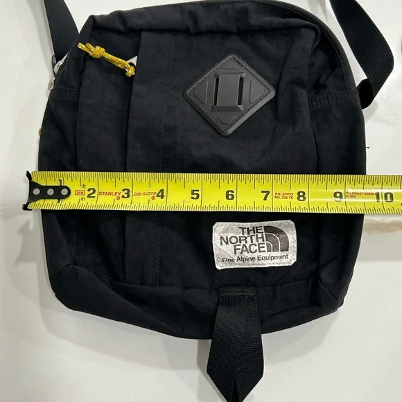 The North Face Berkeley Black Crossbody Bag - Picture 7 of 10